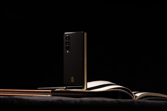 三星W22 5G 致敬匠心