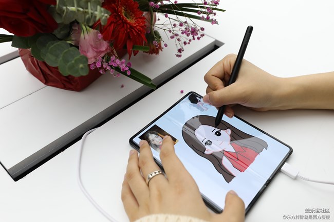 三星全新折疊屏手機(jī)快閃店落地萬象天地（12月3日-12日）