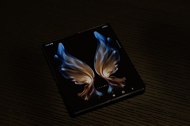 三星W22 5G 致敬匠心