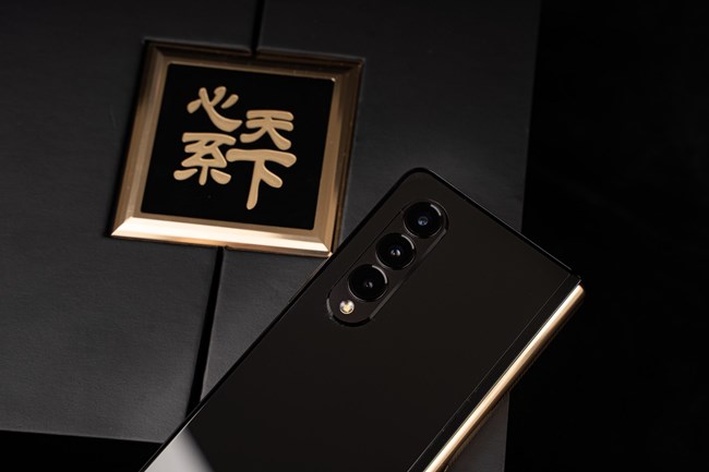 三星W22 5G 致敬匠心