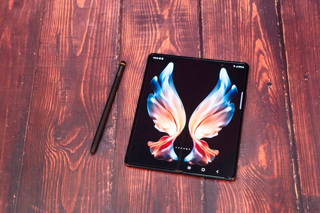 三星 W22 5G 從內(nèi)而外 盡顯奢華