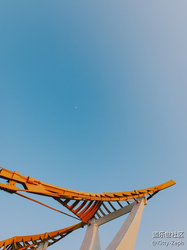 【冬日暖陽】+像春天的風，像夏天的雨，像秋天的落葉。