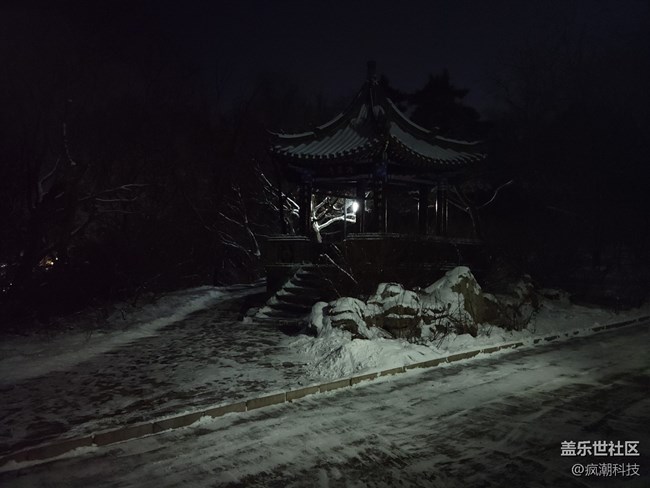 三星Galaxy S21+ 夜間拍攝效果如何？看過就知道了