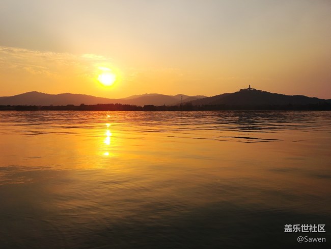 【冬日暖陽(yáng)】+夕陽(yáng)湖景