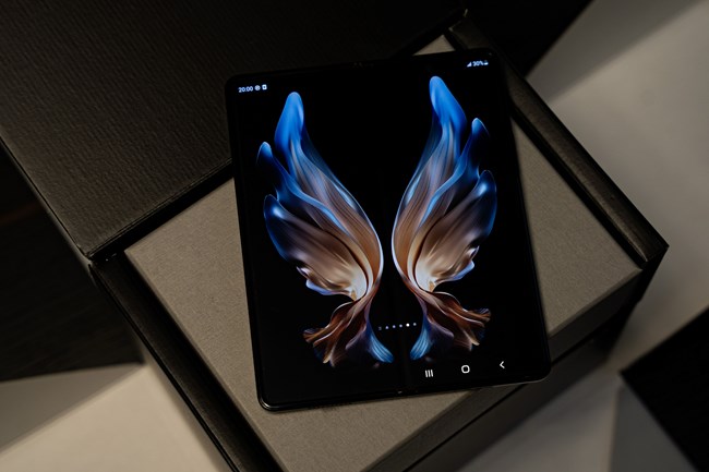 三星W22 5G 致敬匠心