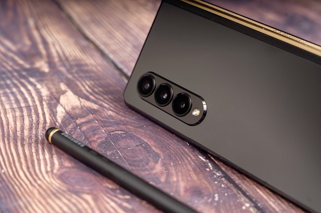 三星 W22 5G 從內(nèi)而外 盡顯奢華