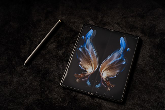 三星W22 5G 致敬匠心