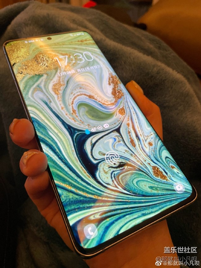S21系列屏幕屬于第一梯隊