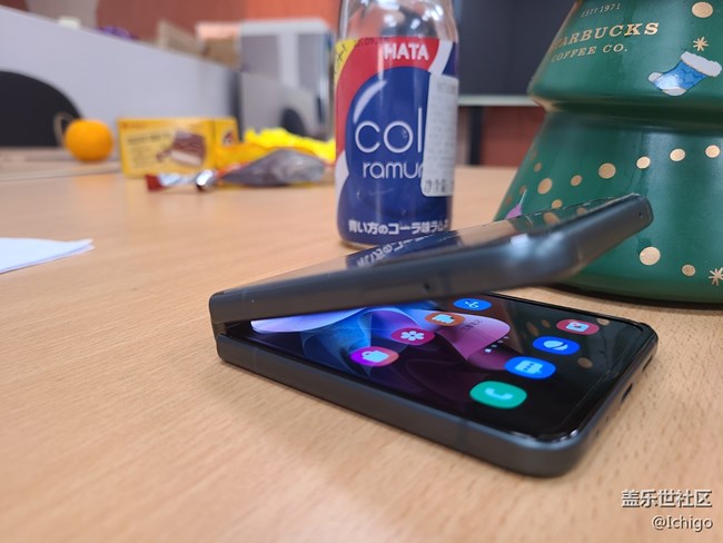 Galaxy Z系列手機(jī)星粉體驗團(tuán)+純粹的蓋樂世旗艦