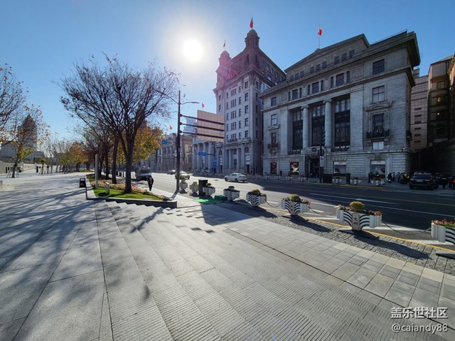 Galaxy Z系列手機(jī)星粉體驗(yàn)團(tuán)-防水還有屏下，F(xiàn)old3 評測