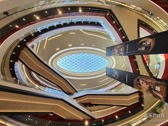 Galaxy Z系列手機(jī)星粉體驗(yàn)團(tuán)-防水還有屏下，F(xiàn)old3 評測