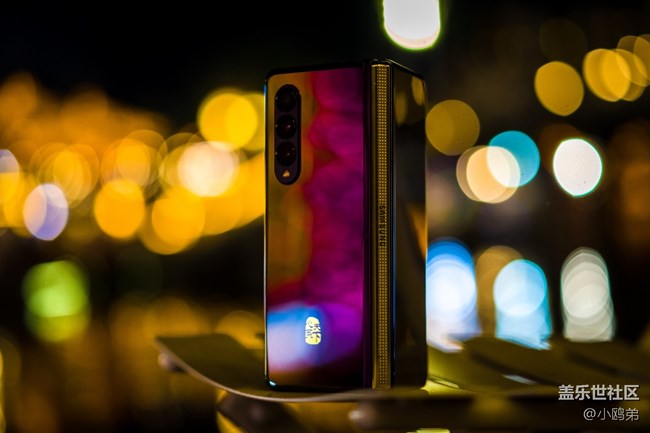 【Galaxy Z系列手機(jī)星粉體驗團(tuán)】這一面，在世界前面