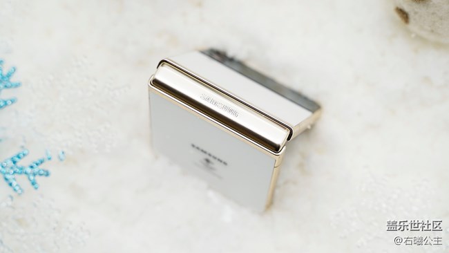 逐夢世界 三星Galaxy Z Flip3 5G奧運紀念版精美圖賞 逐夢世界 三星Galaxy Z Flip3 5G奧運紀念版精美圖賞