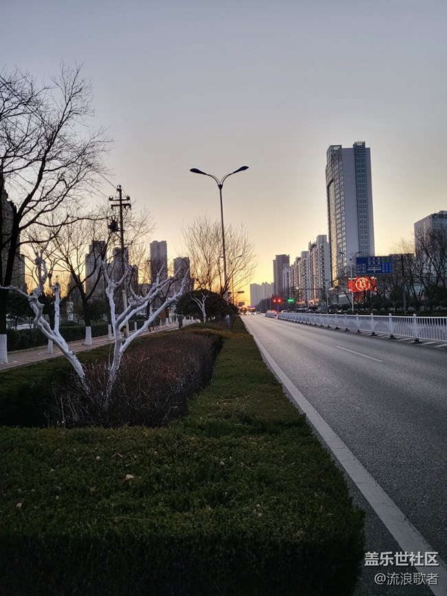 【Galaxy Z系列手機星粉體驗團】指間方寸之間的曼妙