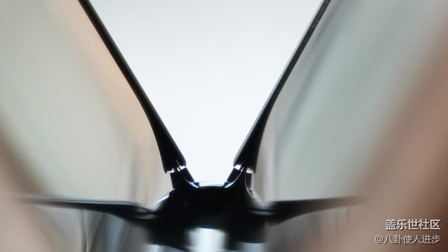 華為P50 Pocket對比三星Galaxy Z Flip3:差距有點(diǎn)大 華為P50 Pocket對比三星Galaxy Z Flip3:差距有點(diǎn)大