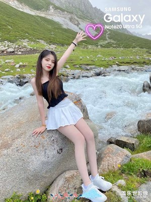 人美早餐美，月亮美。