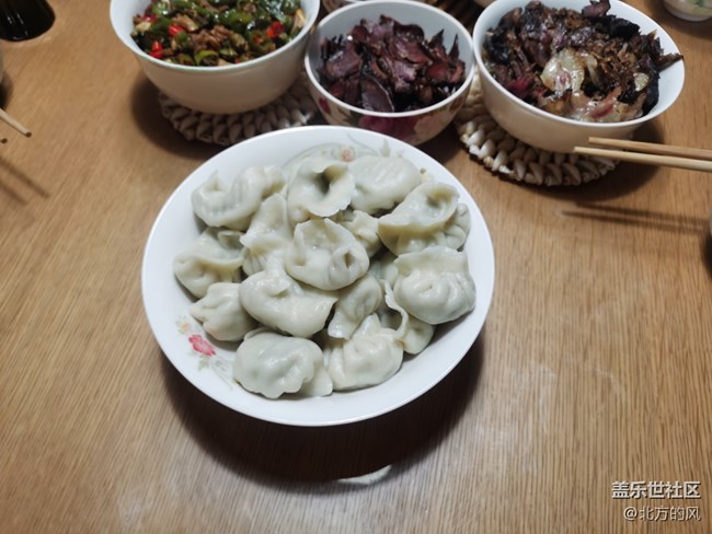 【新年日常分享】----一起做的年夜飯哦