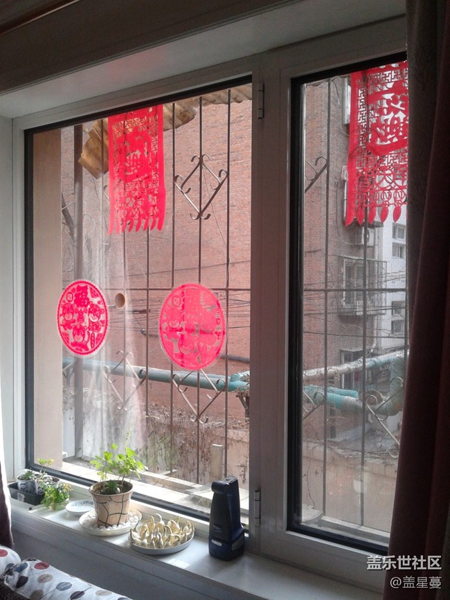 【家鄉(xiāng)年味】春聯(lián)、福字、吊錢貼起來