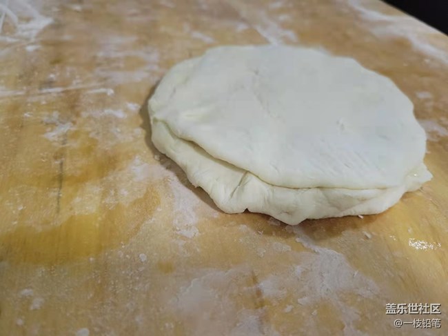 【家鄉(xiāng)年味】+ 熱乎乎的餅