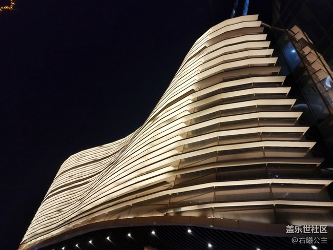 夜間魅力看得見(jiàn) 三星Galaxy S22系列評(píng)測(cè)