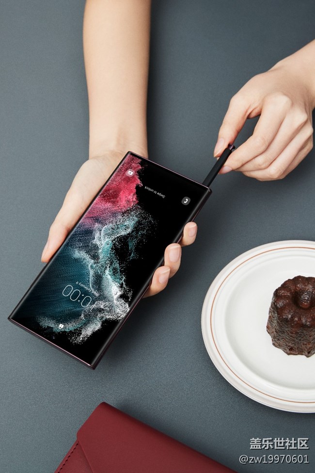 開年機皇 三星Galaxy S22系列手機上手評測