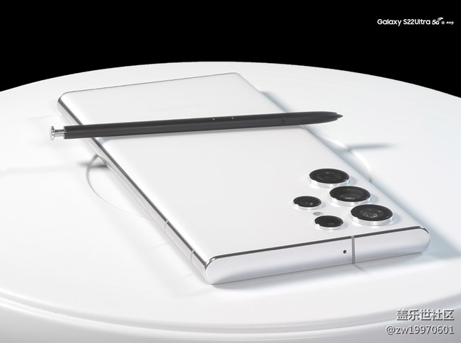 開年機皇 三星Galaxy S22系列手機上手評測