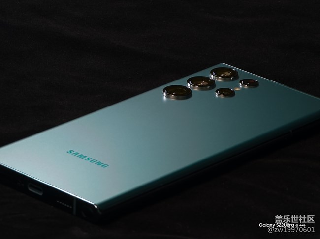 開年機皇 三星Galaxy S22系列手機上手評測