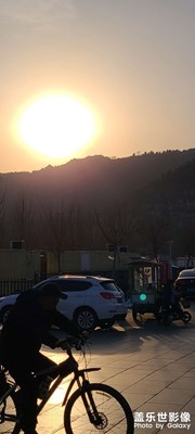 日落西山黃霞飛日落西山黃霞飛