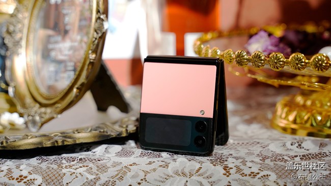 Galaxy Z Flip3 Bespoke Edition 繽色定制版精美圖賞