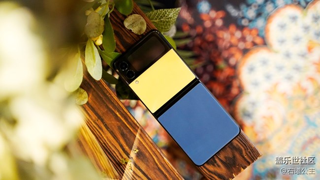 Galaxy Z Flip3 Bespoke Edition 缤色定制版精美图赏