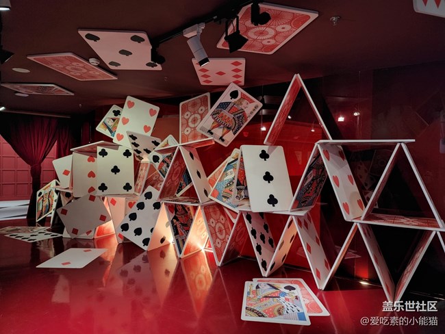 帶上Galaxy S22 與愛麗絲開啟一場神奇的冒險(xiǎn)之旅吧！