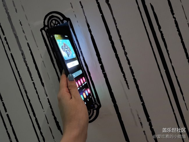 帶上Galaxy S22 與愛麗絲開啟一場神奇的冒險(xiǎn)之旅吧！