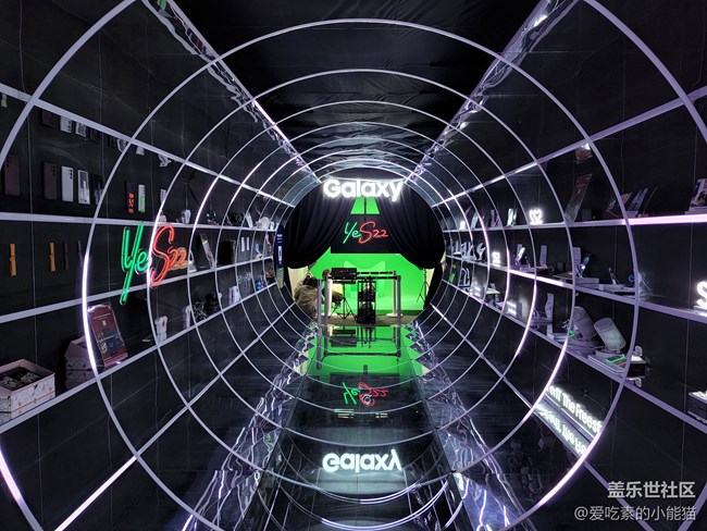 帶上Galaxy S22 與愛麗絲開啟一場神奇的冒險(xiǎn)之旅吧！