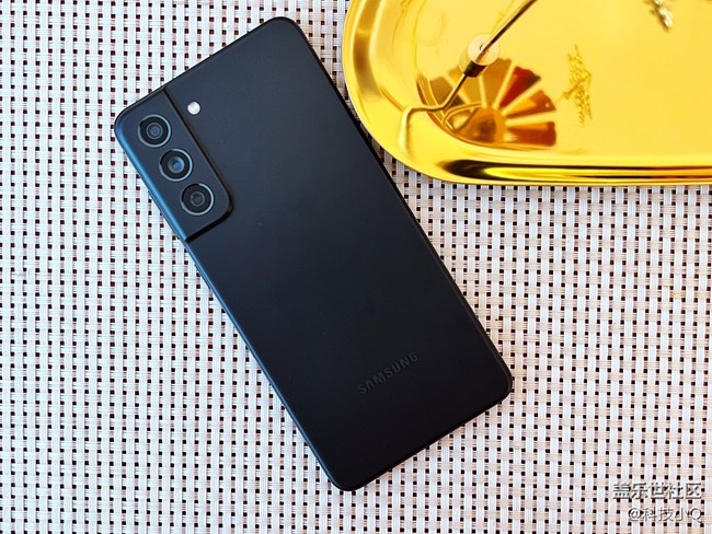 最佳小屏旗艦三星Galaxy S21 FE 5G上手！