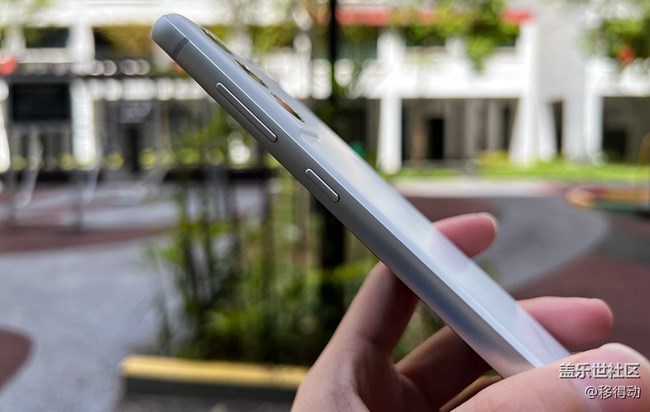 三星Galaxy S21 FE 霜糖白