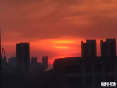 落日與明月