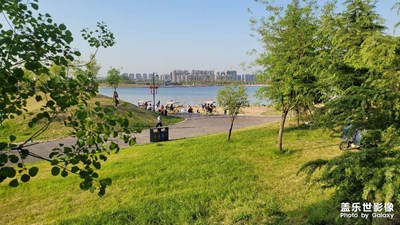 公園風(fēng)景也很美