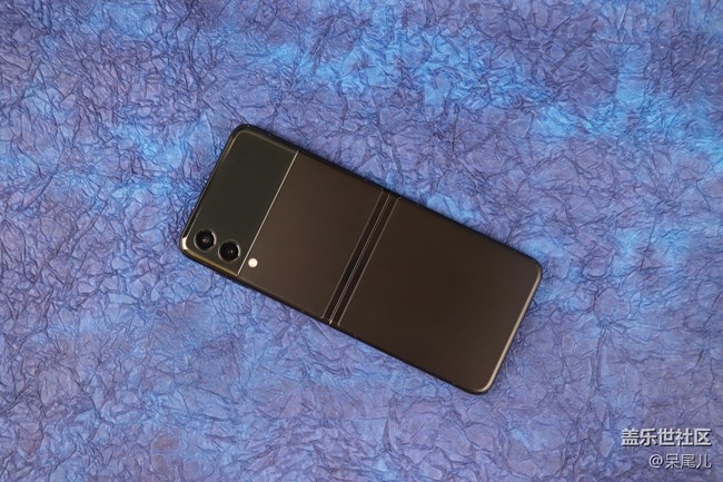 Z Flip3有點(diǎn)牛