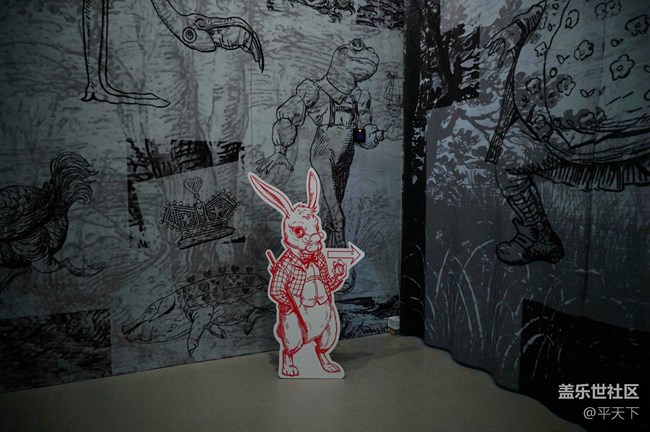 三星S22好奇女孩愛麗絲夢游仙境打卡：打開兔子洞