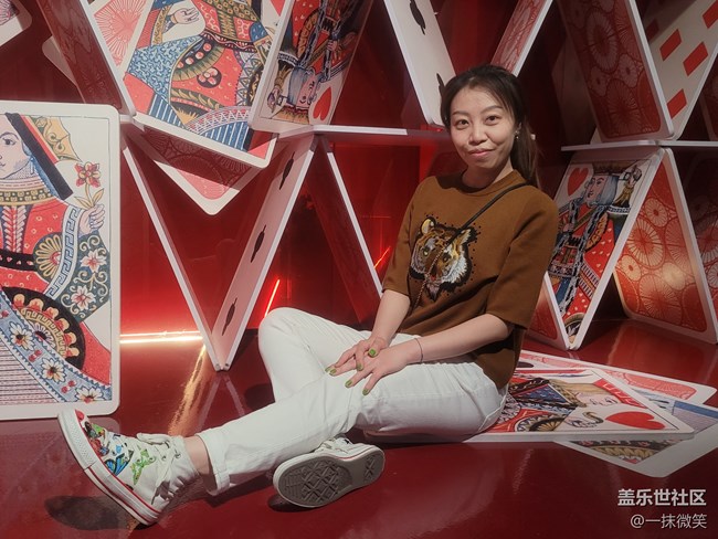 三星S22好奇女孩愛麗絲打卡