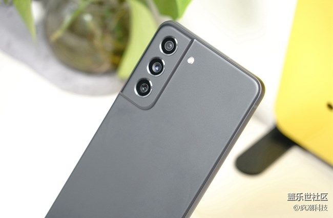 最新上手S21 FE 5G手機(jī)，談?wù)劤躞w驗(yàn)