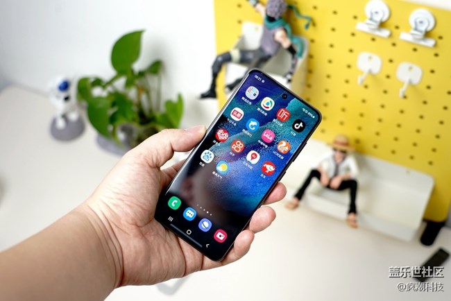 最新上手S21 FE 5G手機(jī)，談?wù)劤躞w驗(yàn)