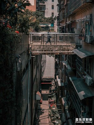 在重慶，你永遠(yuǎn)不知道自己走在第幾層