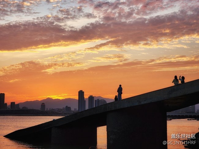 【你好夏天】+夏日海邊