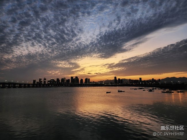 【你好夏天】+夏日海邊