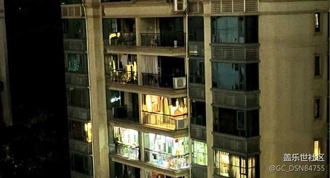 S22U、iPhone13、iPhone11夜景照片原圖大小比較