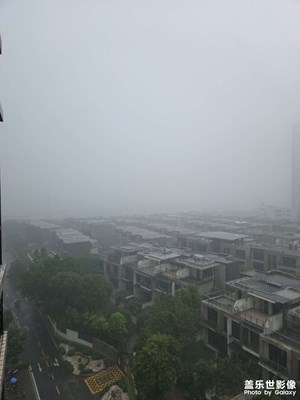 暴雨來襲
