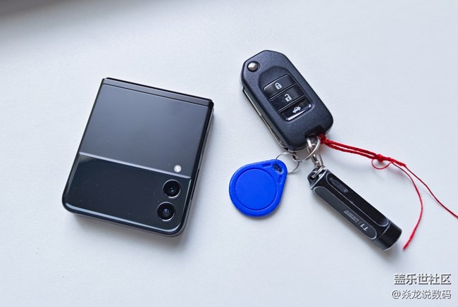 手把手教你把門禁卡復(fù)制到手機(jī)上，別說(shuō)學(xué)不會(huì)！