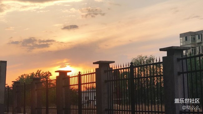 【呼喚夏日】+夏天的天和夏天的云