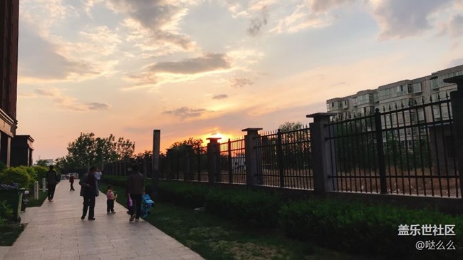 【呼喚夏日】+夏天的天和夏天的云